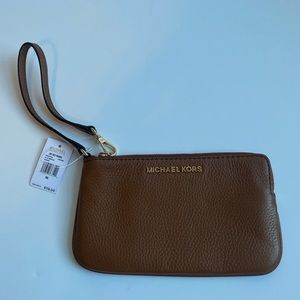 Michael Kors Jet Set Travel Large Top Zip Wristlet